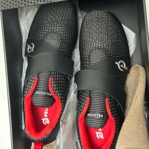 LIKE NEW Peloton ALTO Shoes Delta Cleat Size 7.5 Men’s / Size 9 Women’s